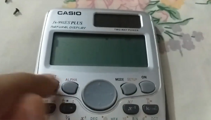 Partially responsive calculator screen during troubleshooting process